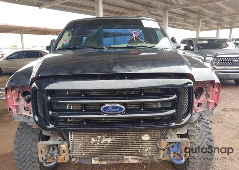 2000 Ford F-250 Lariat/Xl/Xlt z USA, uszkodzony, nr VIN 1FTNX21F0YEE10943